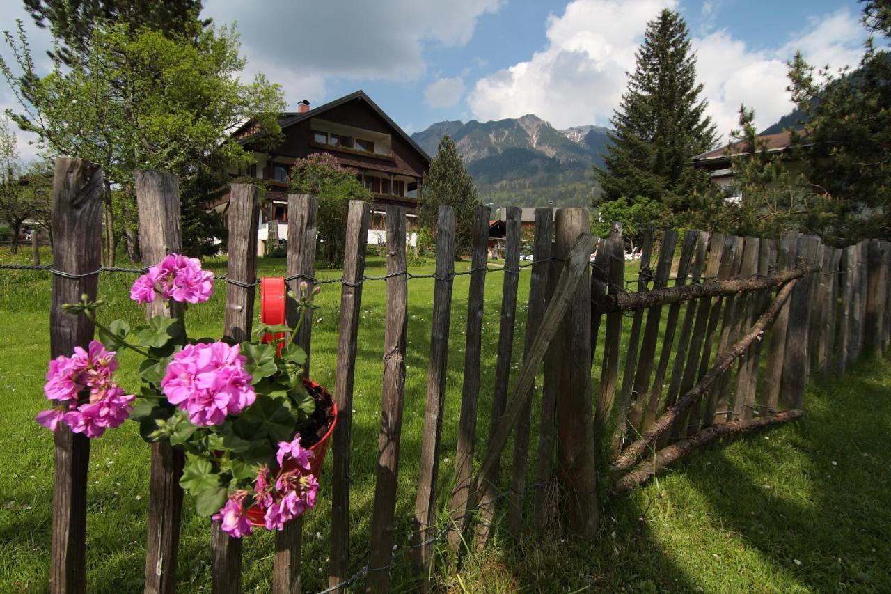 Fideliushaus Bed & Breakfast Oberstdorf Exterior photo