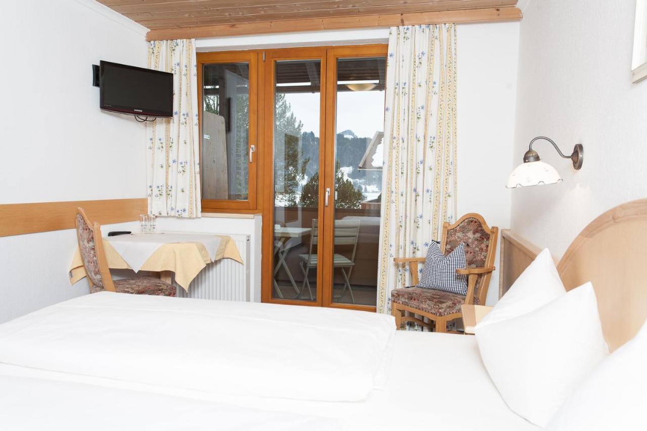 Fideliushaus Bed & Breakfast Oberstdorf Exterior photo