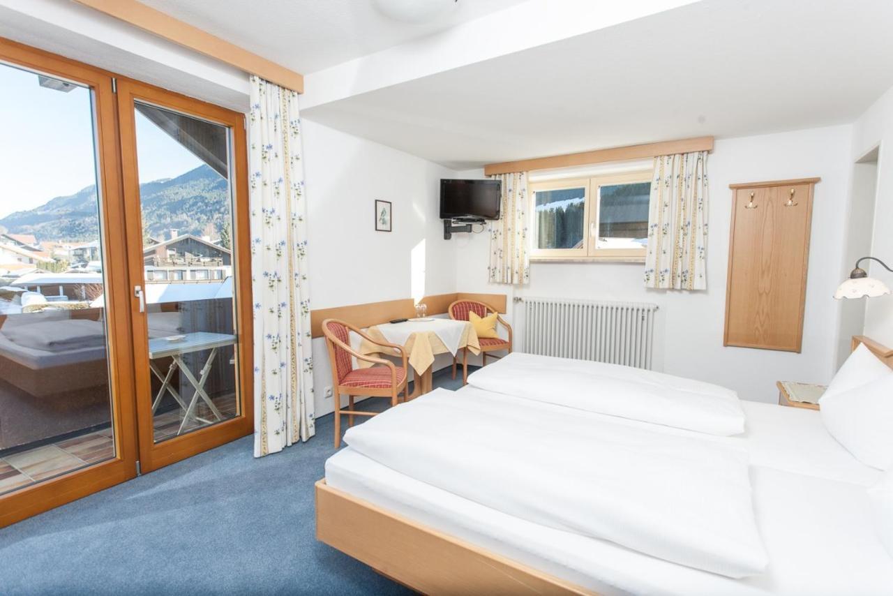 Fideliushaus Bed & Breakfast Oberstdorf Exterior photo